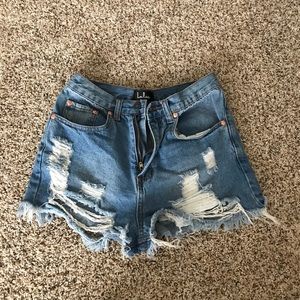 Super cute jean shorts